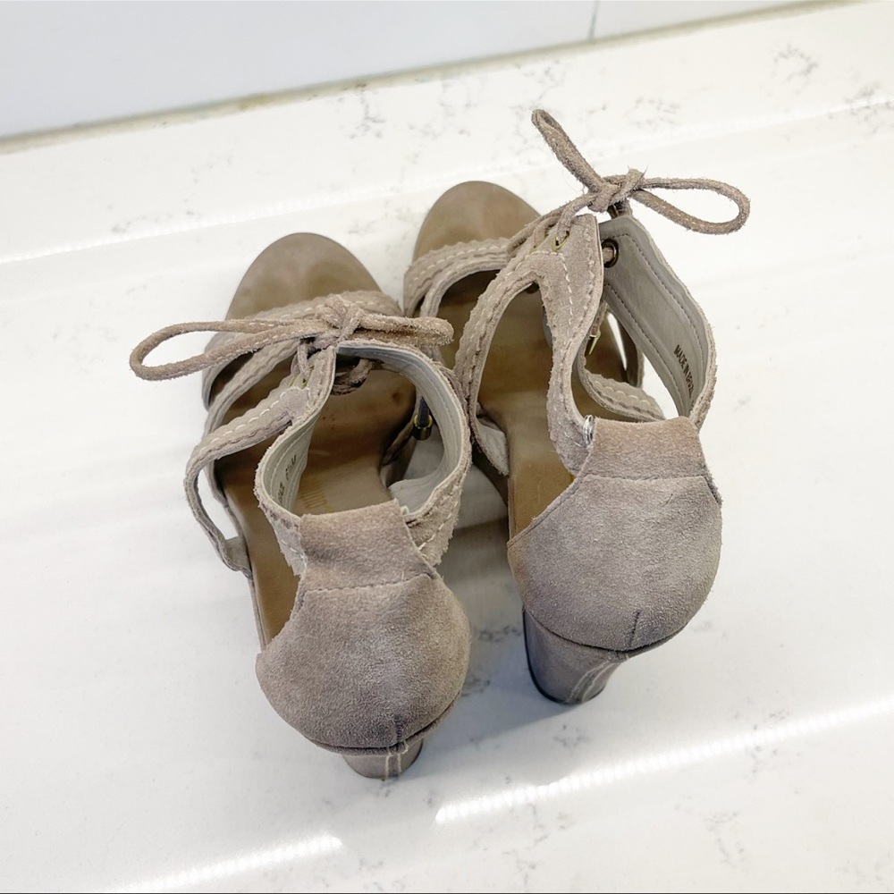 Juicy Couture Dennie Suede Wedges - Picture 9 of 16